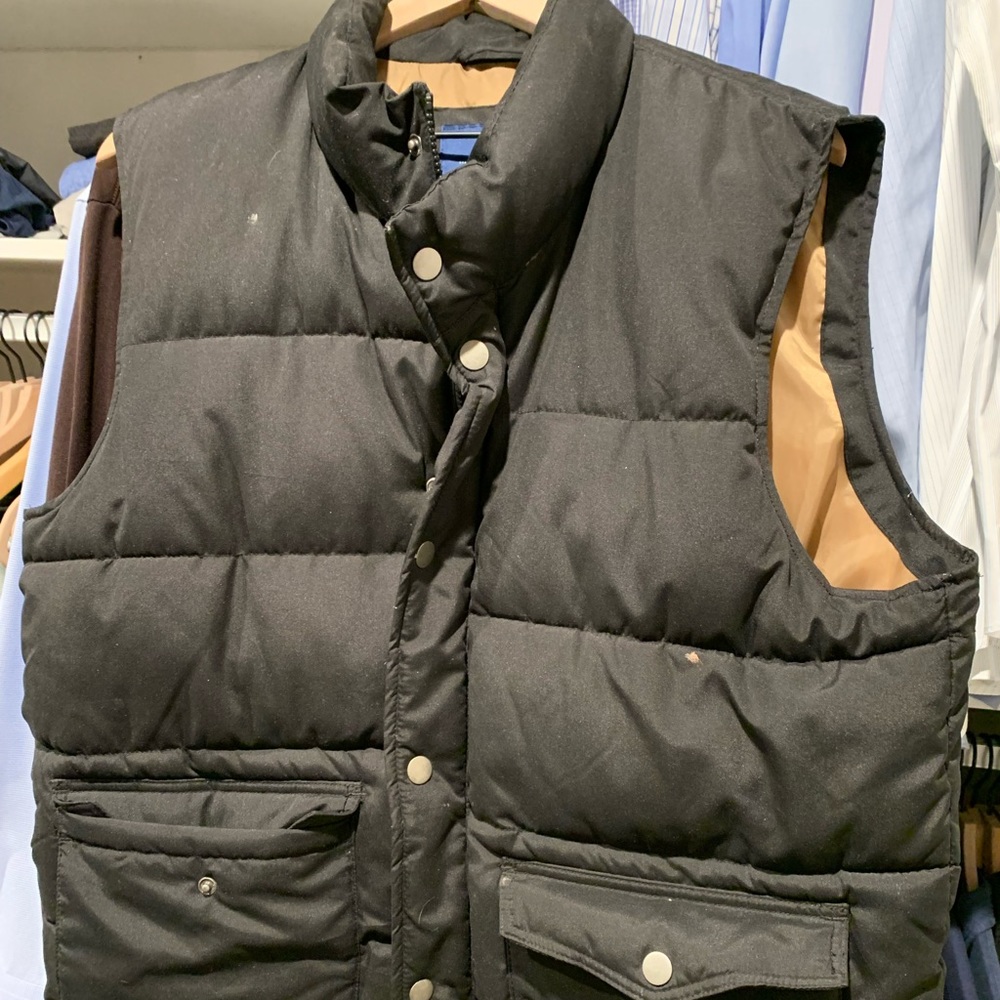 MENS Old Navy Black Heavy Puffer Vest